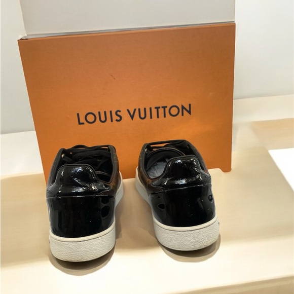 Frontrow Louis Vuitton sneaker - Picture 2 of 6